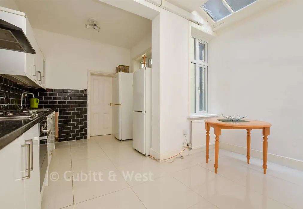 Kitchen - Sanderstead Road, South Croydon, Surrey - Wards of Kent
