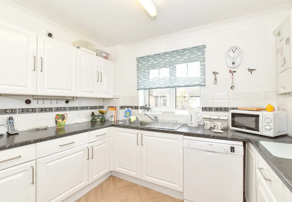 Kitchen - The Street, Rustington, West Sussex - Wards of Kent