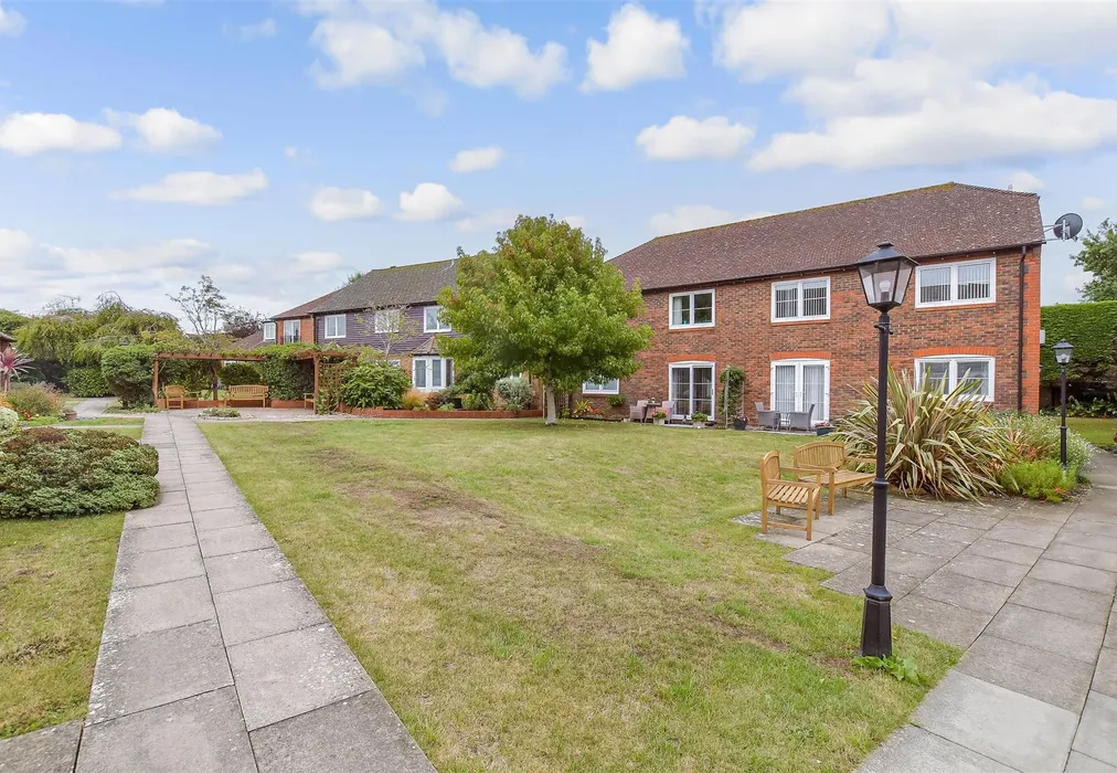 Communal Gardens - The Street, Rustington, West Sussex - Wards of Kent