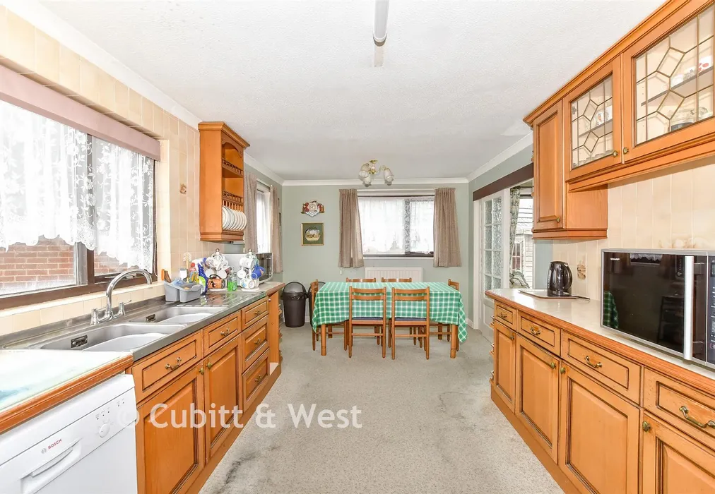 Kitchen/Breakfast Room - Warner Road, Selsey, Chichester, West Sussex - Wards of Kent