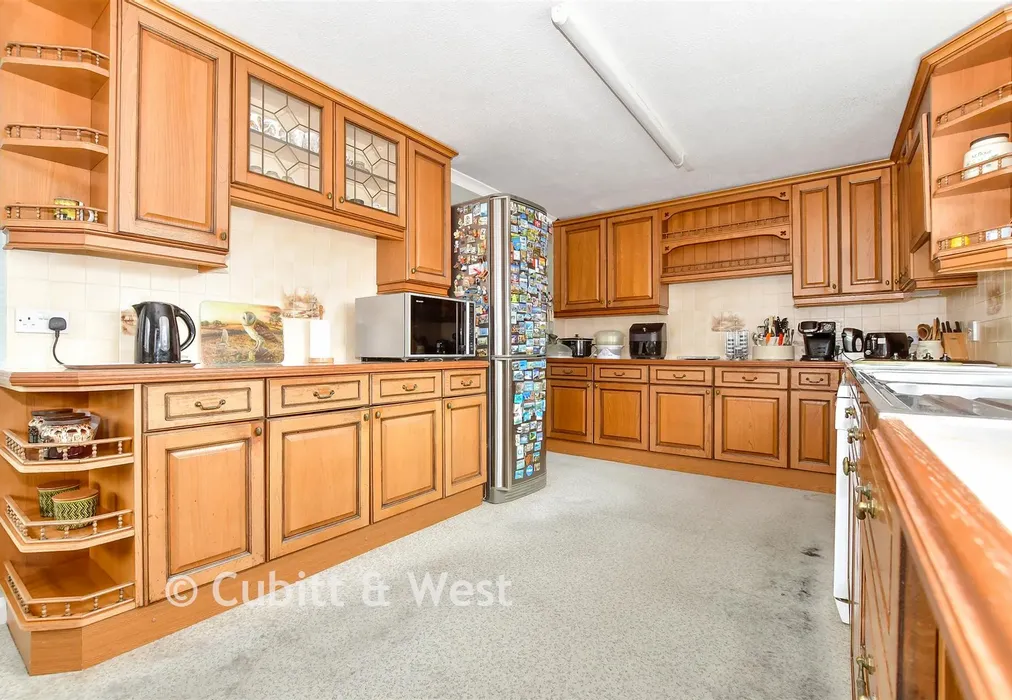 Kitchen/Breakfast Room - Warner Road, Selsey, Chichester, West Sussex - Wards of Kent