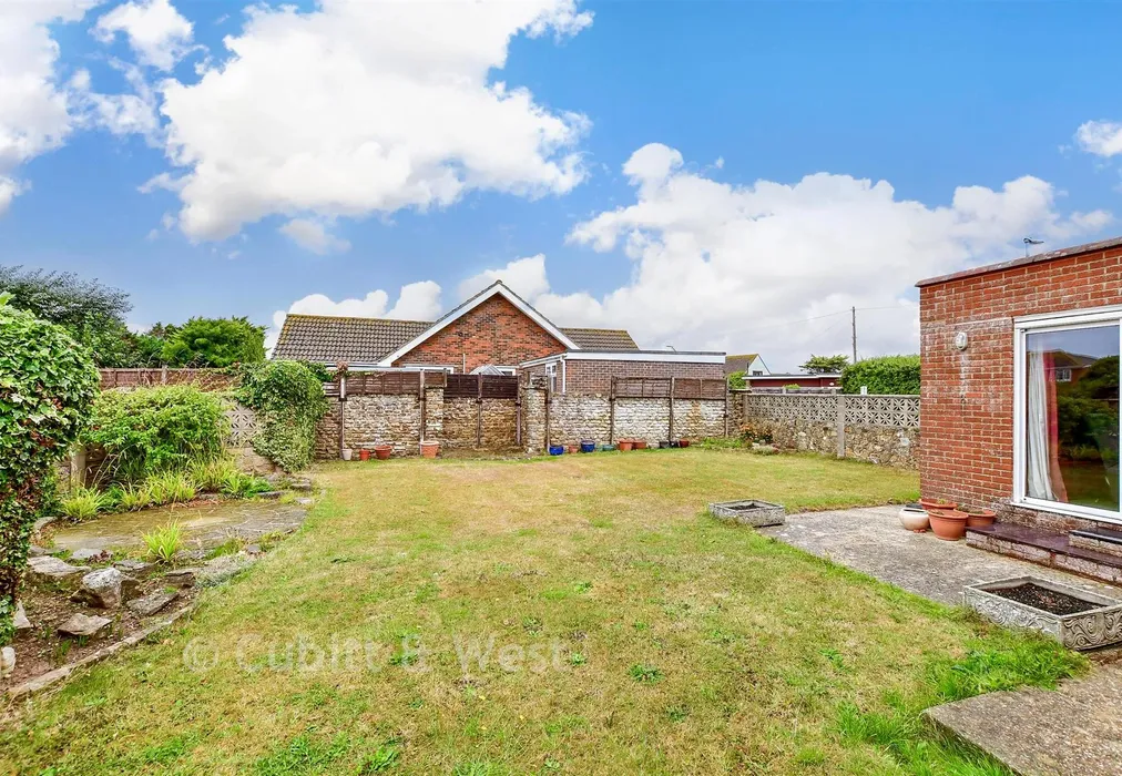 Rear Garden - Warner Road, Selsey, Chichester, West Sussex - Wards of Kent
