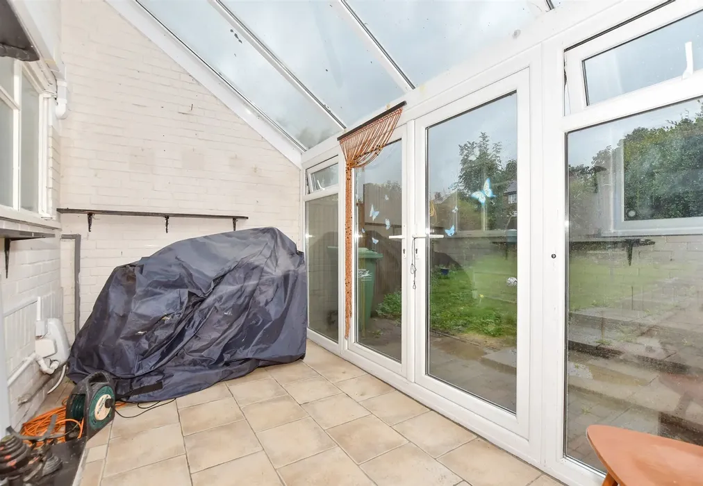 Conservatory - Peene, Folkestone, Kent - Wards of Kent