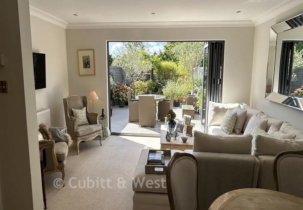 Lounge We - High Street, Cranleigh, Surrey - Wards of Kent