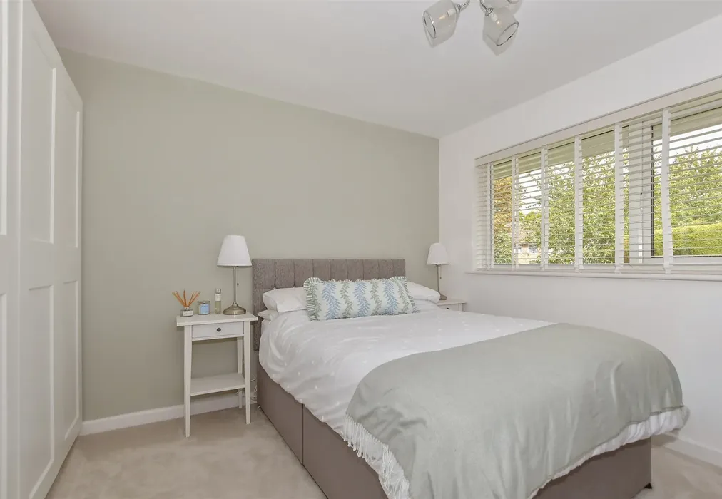 Bedroom 2 - Bedgebury Close, Maidstone, Kent - Wards of Kent