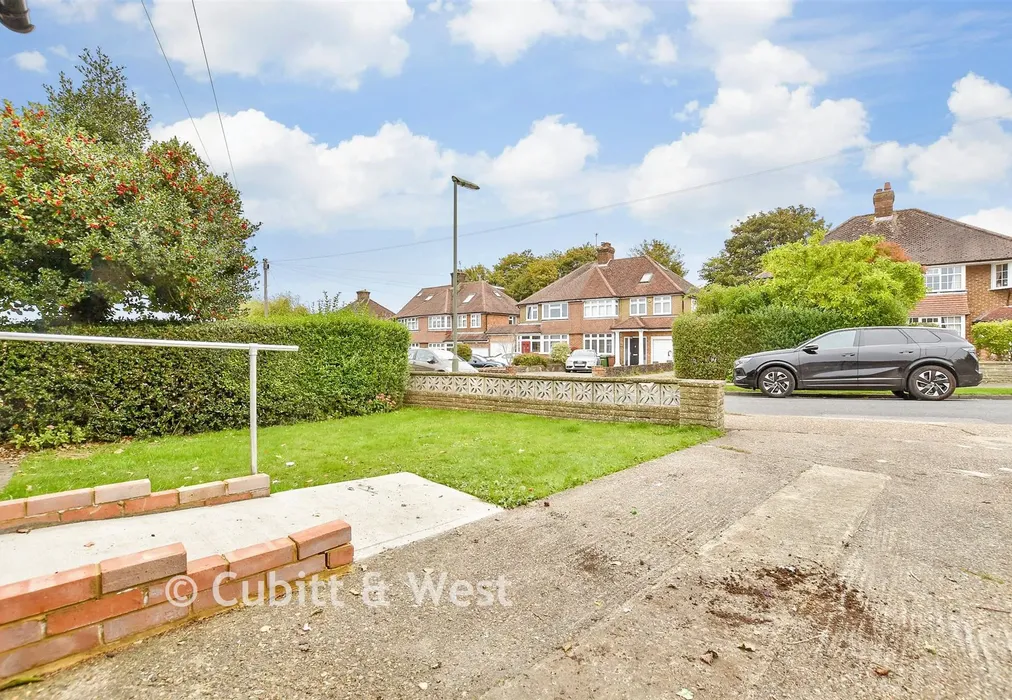 Driveway/Parking - Josephine Avenue, Lower Kingswood, Surrey - Wards of Kent