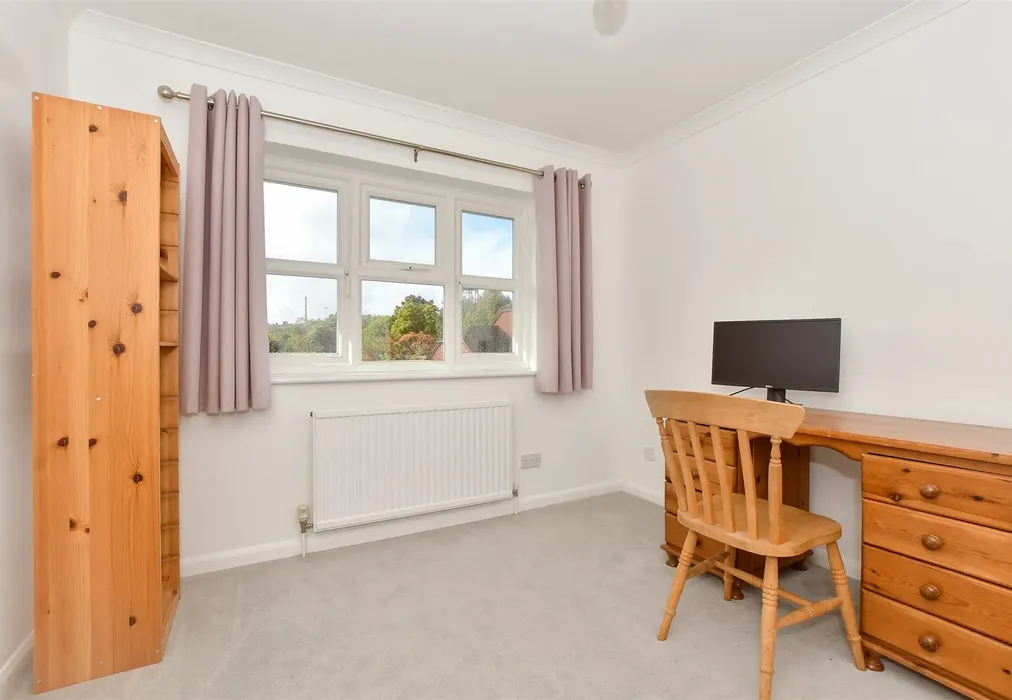 Bedroom 3 - Ashcroft Road, Paddock Wood, Tonbridge, Kent - Wards of Kent