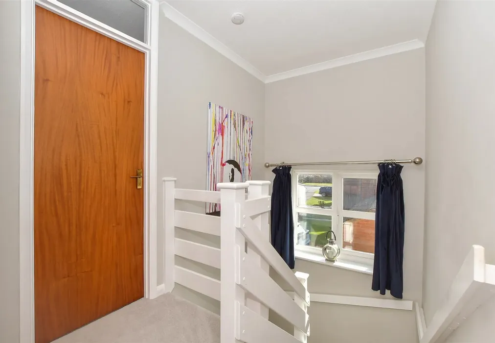 Landing - Ashcroft Road, Paddock Wood, Tonbridge, Kent - Wards of Kent