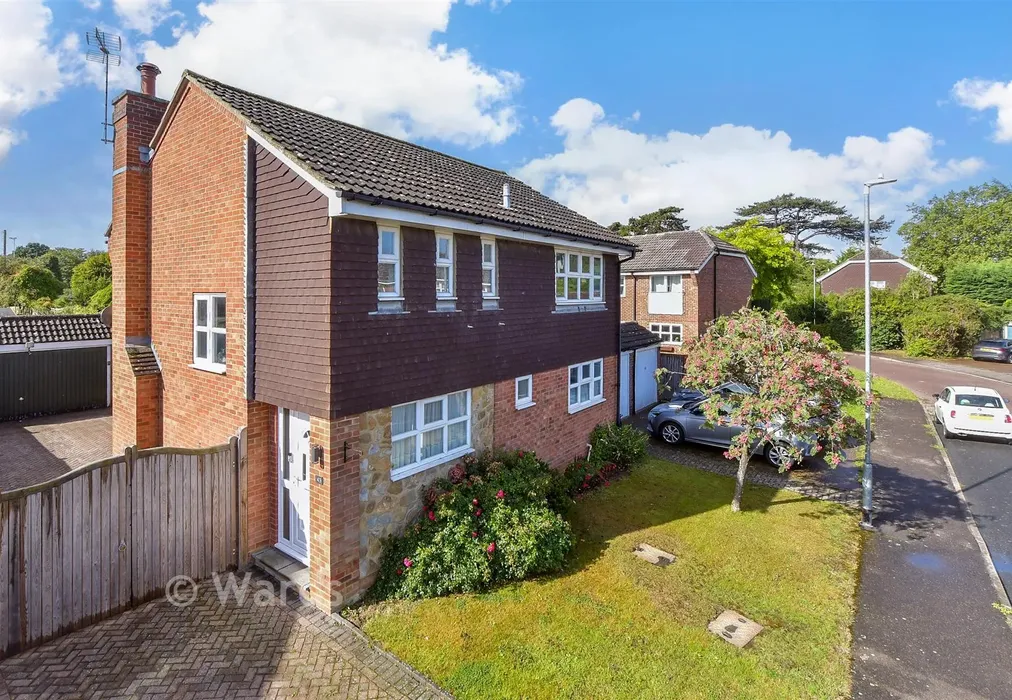 External (Brochure) - Ashcroft Road, Paddock Wood, Tonbridge, Kent - Wards of Kent