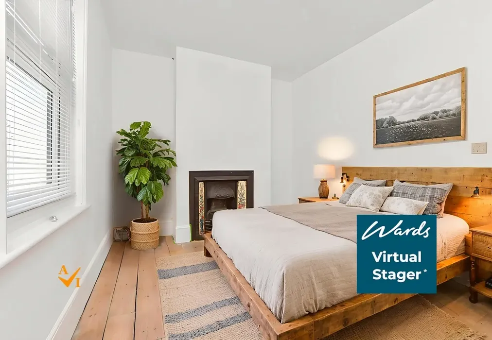 Bedroom 1 (Farmhouse style) - Broad Street, Ramsgate, Kent - Wards of Kent