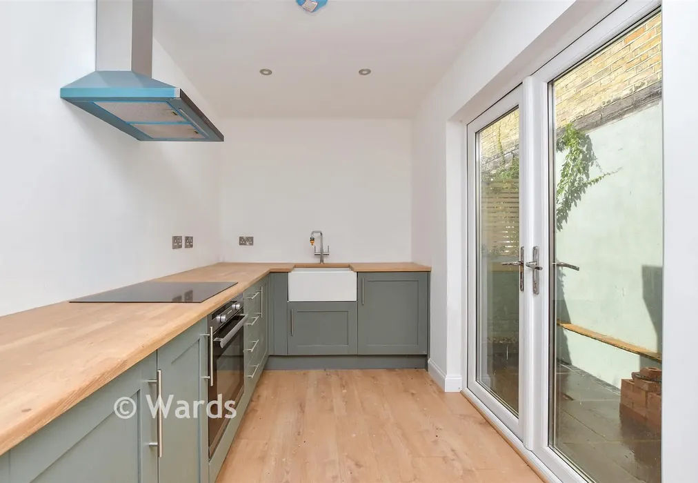 Kitchen - Broad Street, Ramsgate, Kent - Wards of Kent