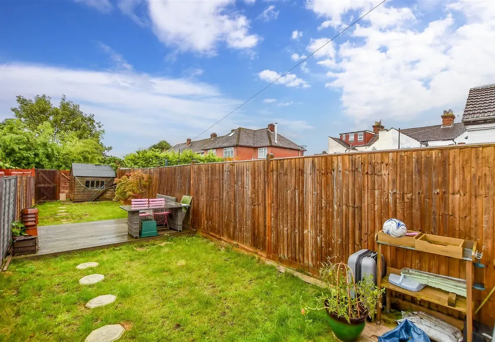 Rear Garden - Queens Road, Snodland, Kent - Wards of Kent