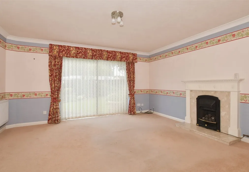 Lounge - Broomfields, Hartley, Longfield, Kent - Wards of Kent