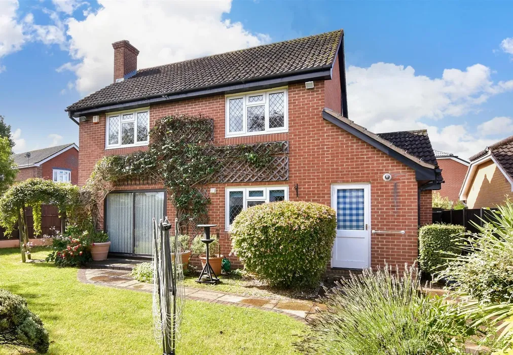Rear Elevation - Broomfields, Hartley, Longfield, Kent - Wards of Kent