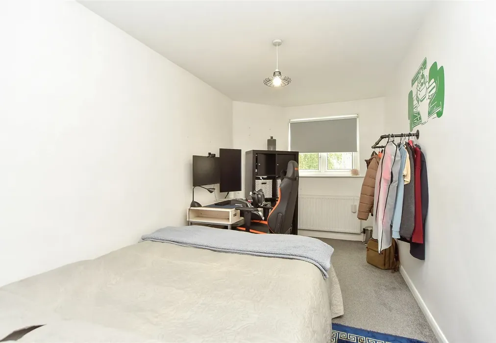 Bedroom 3 - First Avenue, Gillingham, Kent - Wards of Kent