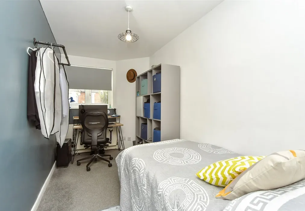 Bedroom 4 - First Avenue, Gillingham, Kent - Wards of Kent