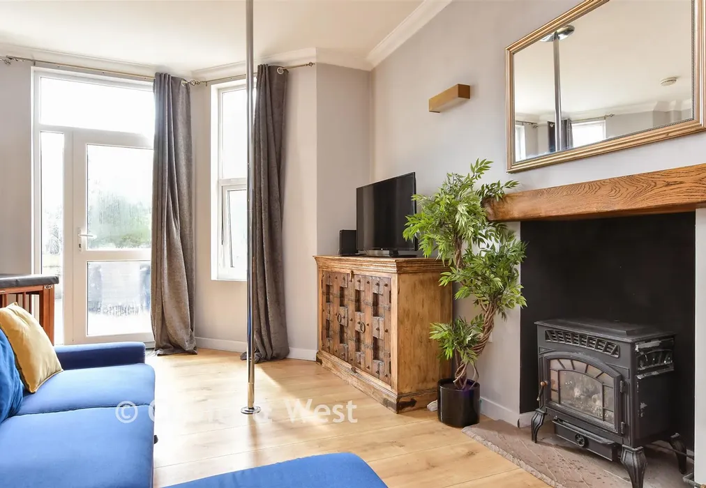 Internal Lifestyle Photograph - Ditchling Road, Brighton, East Sussex - Wards of Kent