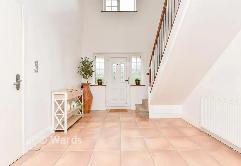 Entrance Hall - Wilbrough Road, Birchington, Kent - Wards of Kent