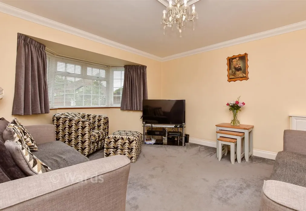 Sitting Room - Wilbrough Road, Birchington, Kent - Wards of Kent