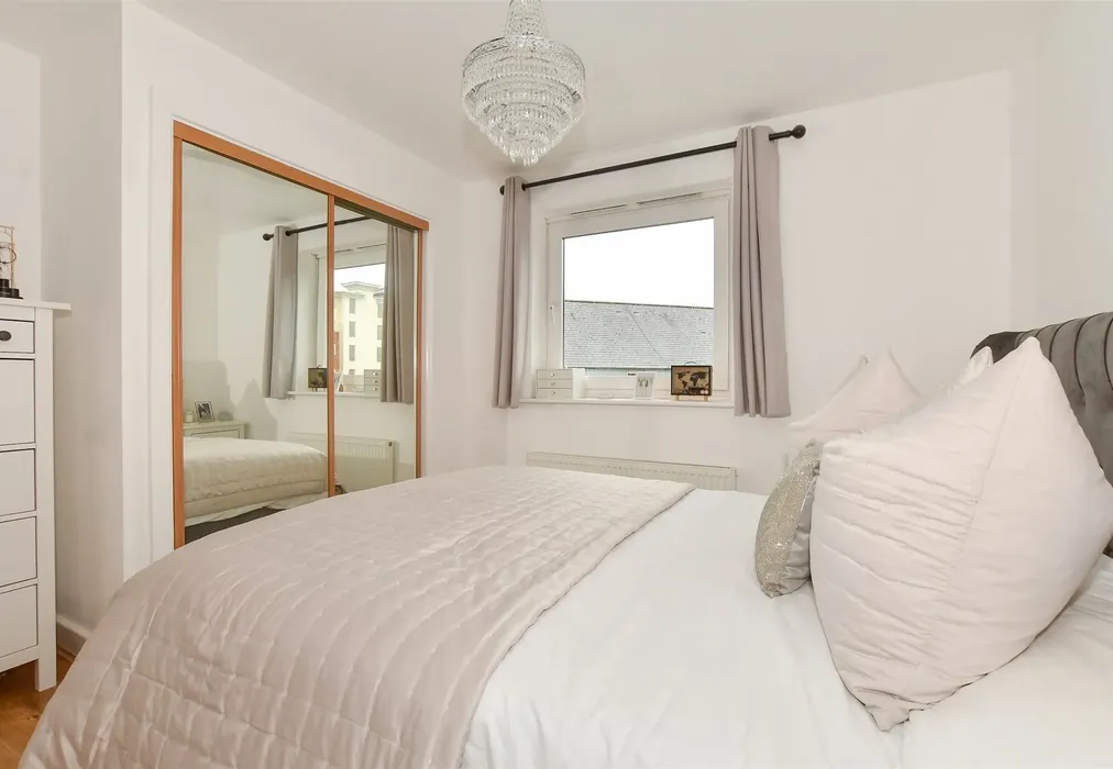 Bedroom 1 - Goodworth Road, Redhill, Surrey - Wards of Kent