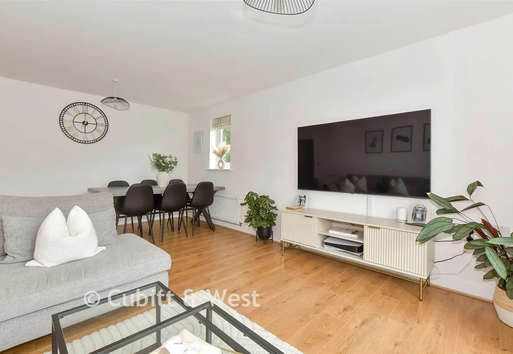 Lounge/Dining Room - Goodworth Road, Redhill, Surrey - Wards of Kent