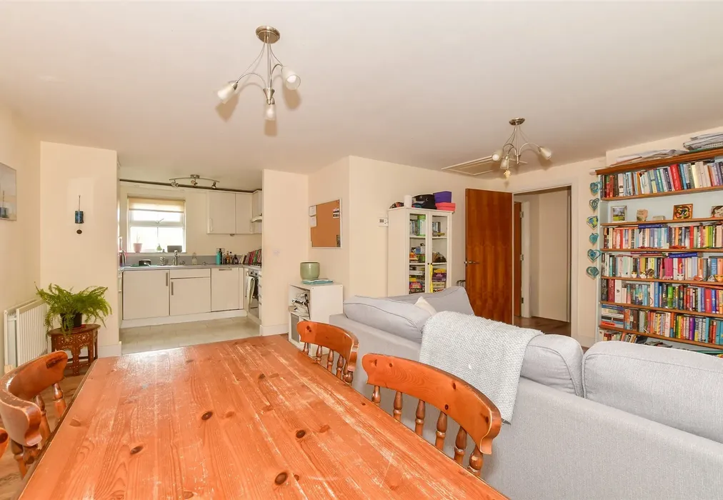Lounge/Dining Area - Fitzroy Place, Reigate, Surrey - Wards of Kent