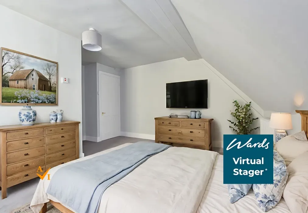 Bedroom 1 (Farmhouse style) - Effingham Street, Ramsgate, Kent - Wards of Kent