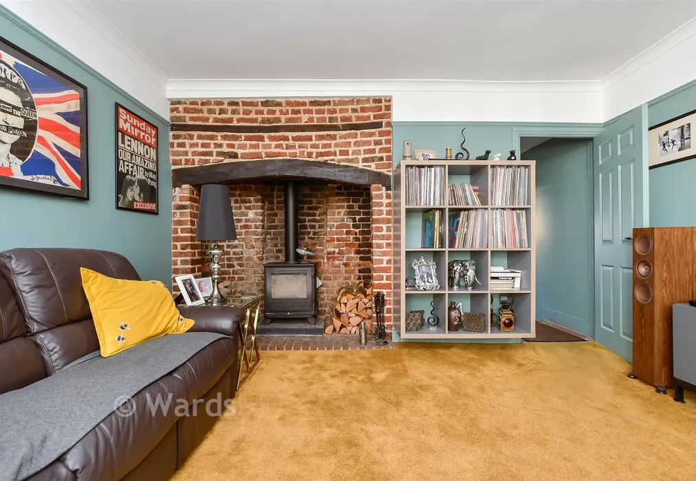 Lounge - Effingham Street, Ramsgate, Kent - Wards of Kent