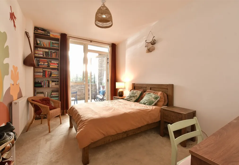 Bedroom - Troubridge Square, Walthamstow - Wards of Kent