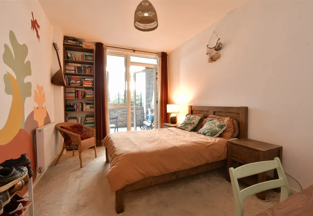 Bedroom - Troubridge Square, Walthamstow - Wards of Kent