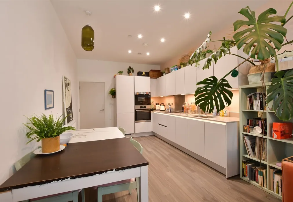 Lounge/Kitchen/ Dining Room - Troubridge Square, Walthamstow - Wards of Kent
