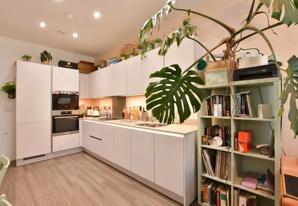 Lounge/Kitchen/ Dining Room - Troubridge Square, Walthamstow - Wards of Kent