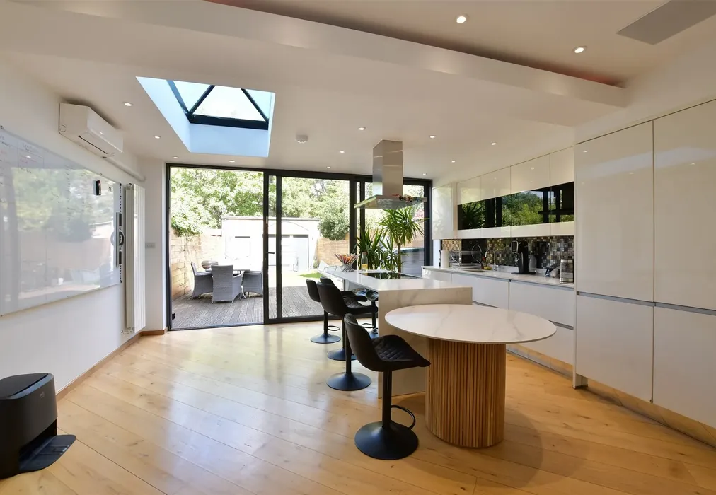 Kitchen - Greenway Avenue, Walthamstow - Wards of Kent