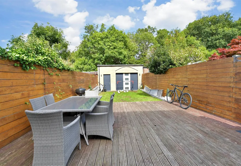 Rear Garden - Greenway Avenue, Walthamstow - Wards of Kent
