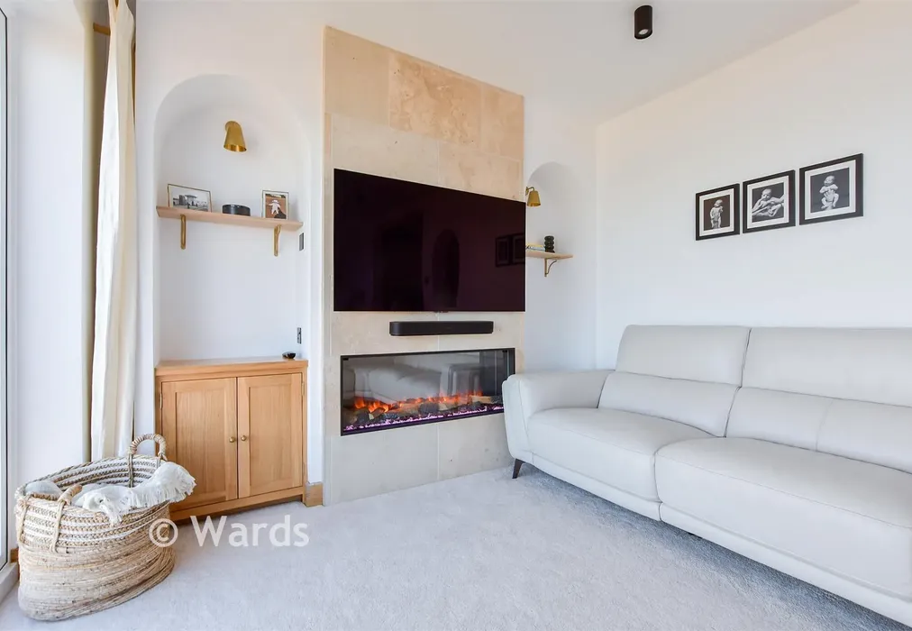 Lounge/Diner - Eastern Esplanade, Broadstairs, Kent - Wards of Kent