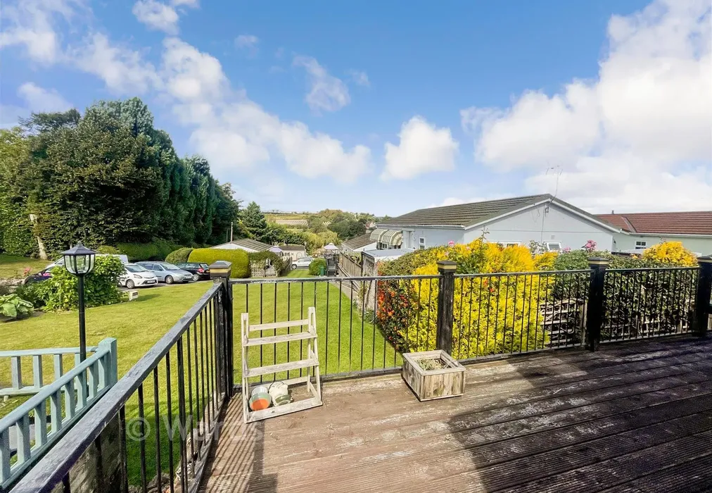 Views - Lower Road, East Farleigh, Maidstone, Kent - Wards of Kent