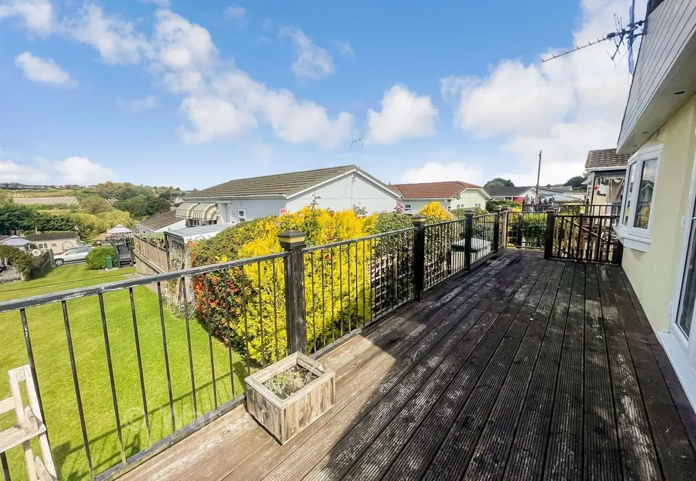 Terrace - Lower Road, East Farleigh, Maidstone, Kent - Wards of Kent