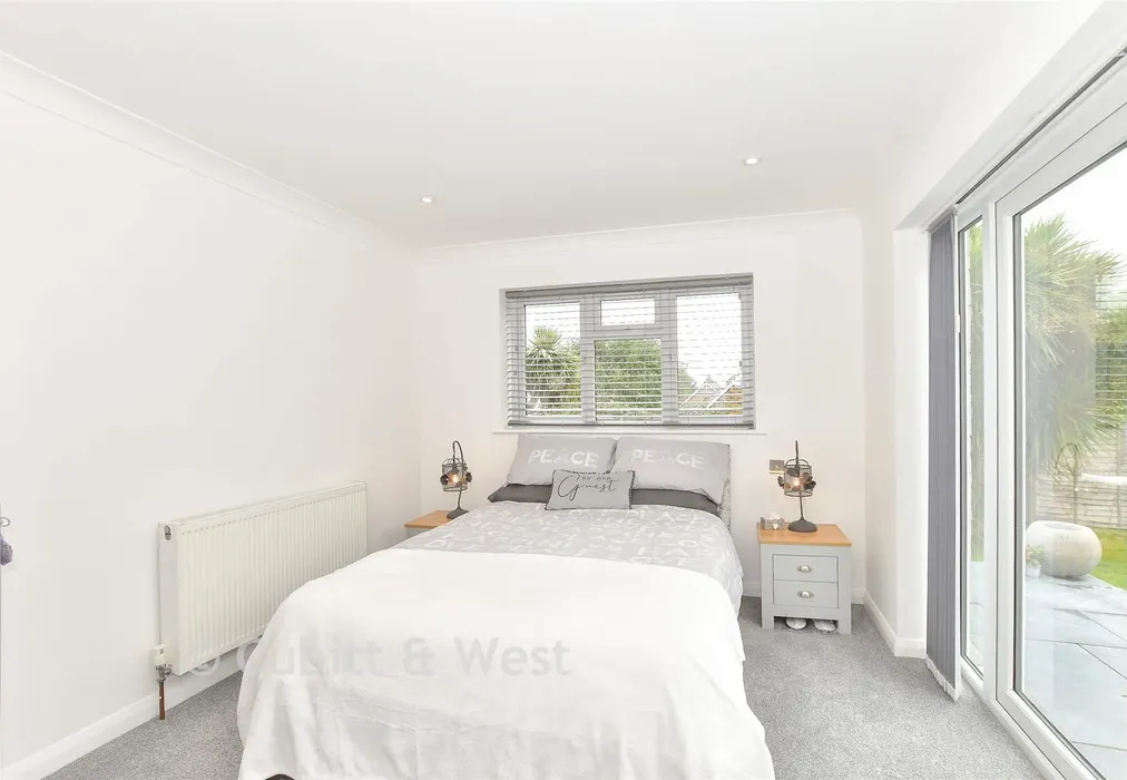 Bedroom 2 - Greenacres, Ashington, West Sussex - Wards of Kent