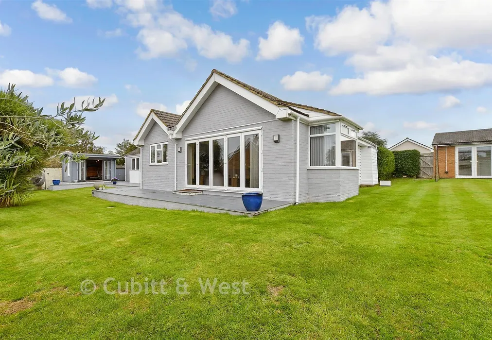 Rear Garden - Greenacres, Ashington, West Sussex - Wards of Kent