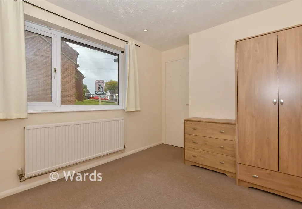 Bedroom - Betjeman Close, Poets Development, Larkfield, Kent - Wards of Kent