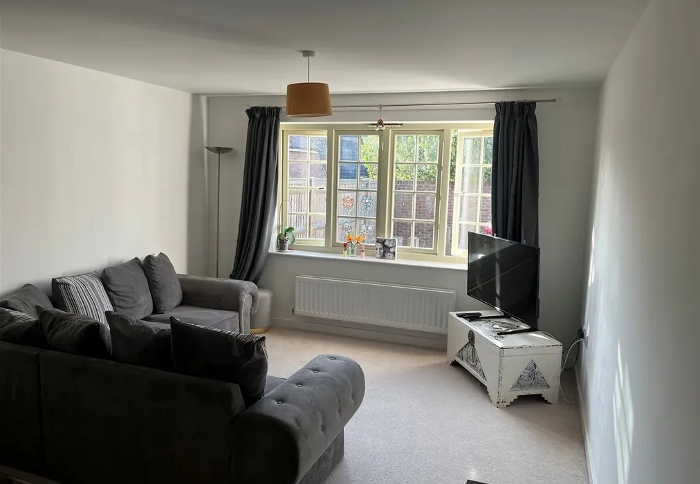 Lounge - The Saddlery, Little Bookham, Leatherhead, Surrey - Wards of Kent