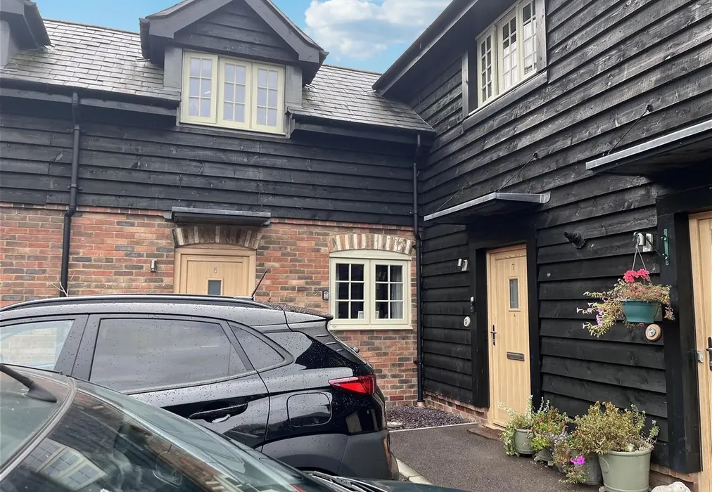 Front External - The Saddlery, Little Bookham, Leatherhead, Surrey - Wards of Kent