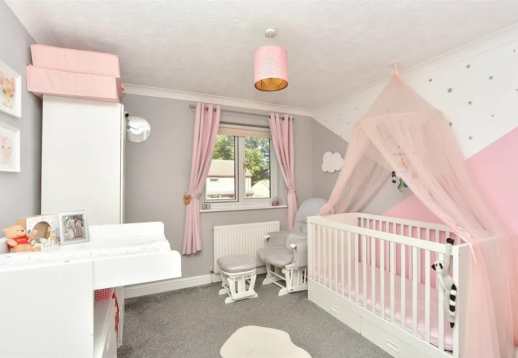 Bedroom 3 - Oakleigh Close, Walderslade, Chatham, Kent - Wards of Kent