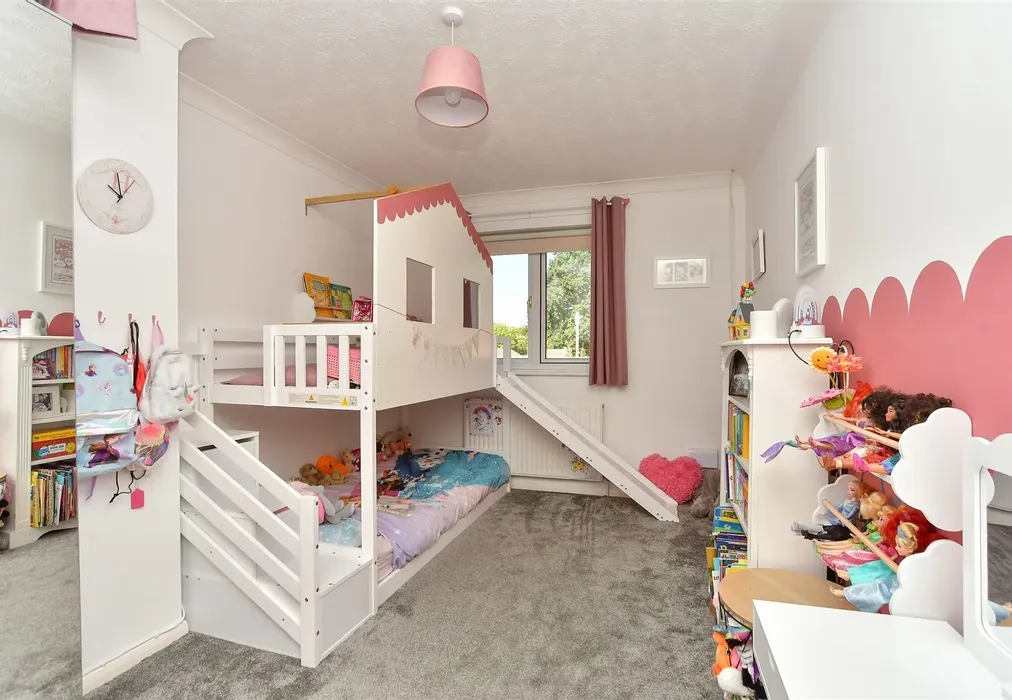 Bedroom 2 - Oakleigh Close, Walderslade, Chatham, Kent - Wards of Kent