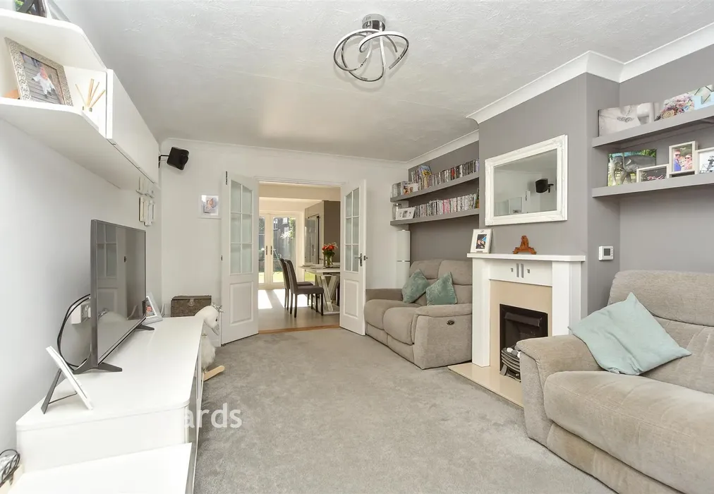 Lounge - Oakleigh Close, Walderslade, Chatham, Kent - Wards of Kent