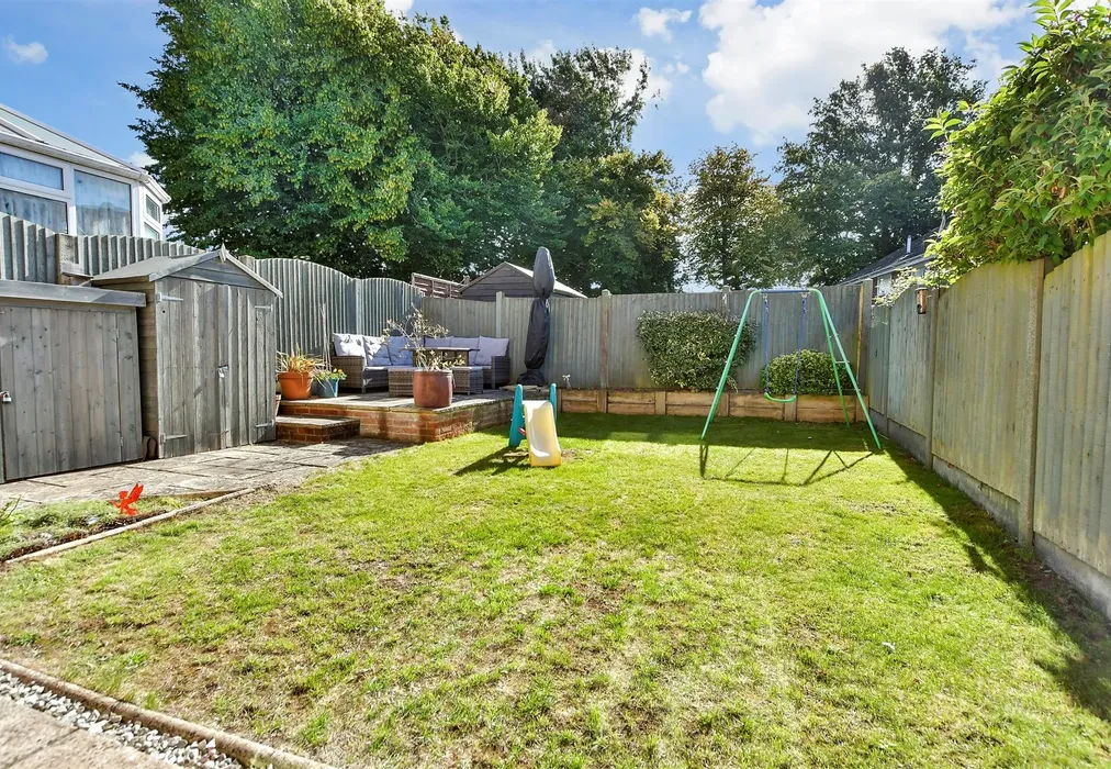 Rear Garden - Oakleigh Close, Walderslade, Chatham, Kent - Wards of Kent