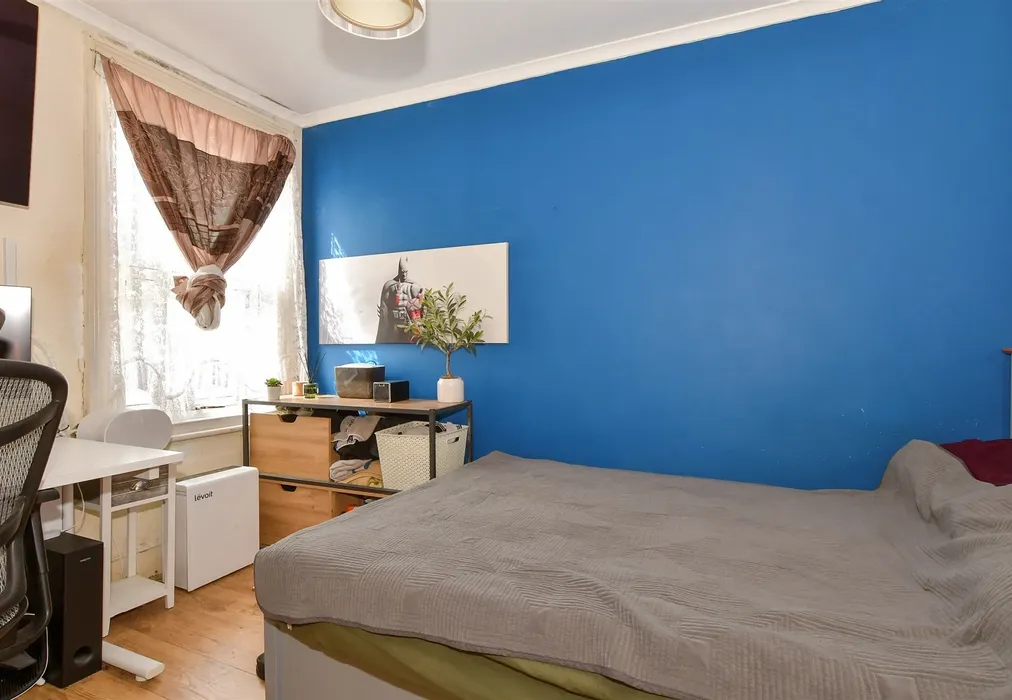 Bedroom 2 - Cornwall Road, Gillingham, Kent - Wards of Kent