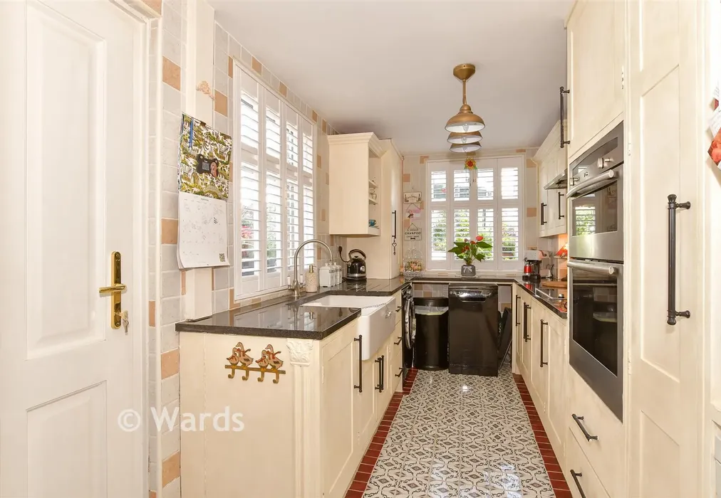 Kitchen - Cyprus Road, Faversham, Kent - Wards of Kent