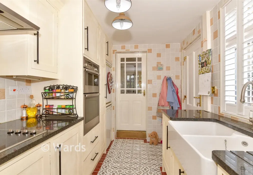 Kitchen - Cyprus Road, Faversham, Kent - Wards of Kent