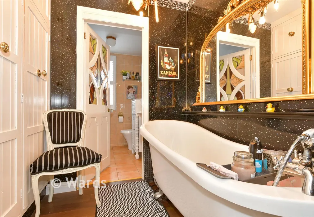 Bathroom - Cyprus Road, Faversham, Kent - Wards of Kent